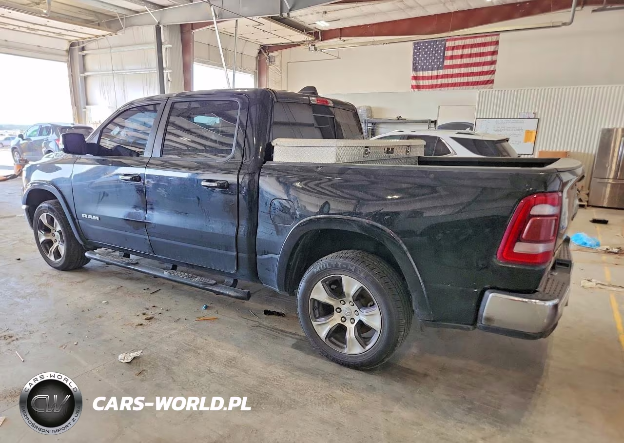 2020 Ram 1500 Laramie VIN:1C6SRFJT7LN414045 - 2