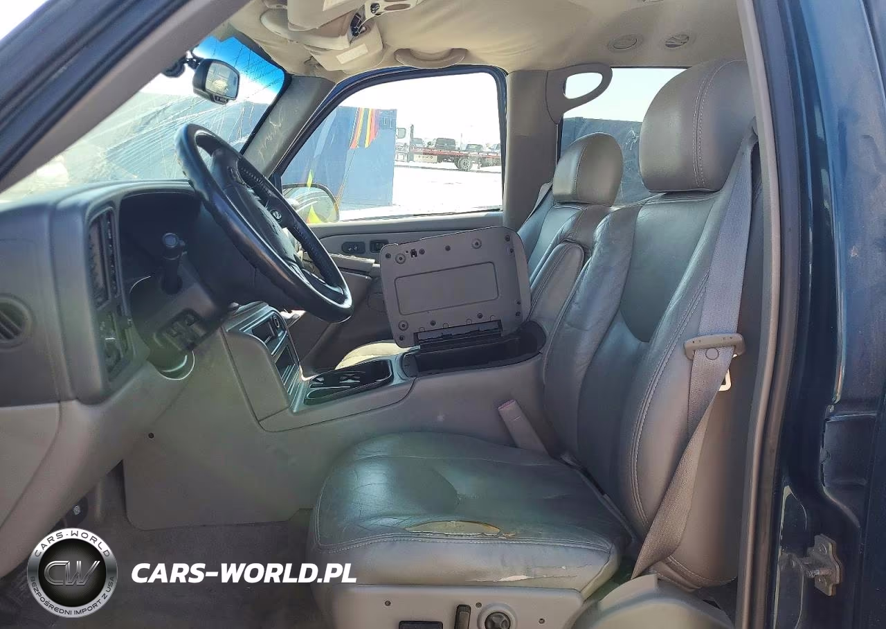 2005 Chevrolet Tahoe K1500 VIN:1GNEK13T55J113785 - 7