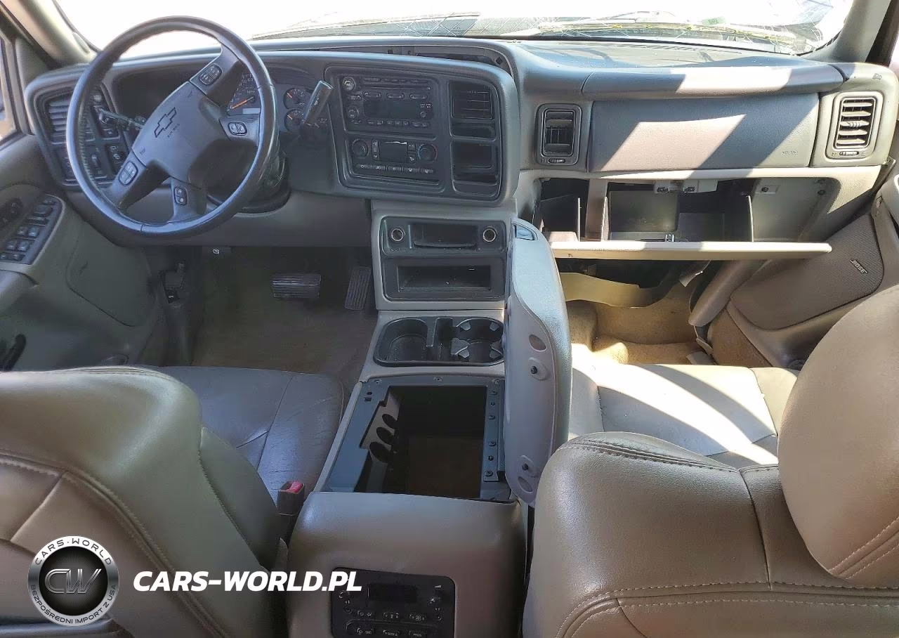 2005 Chevrolet Tahoe K1500 VIN:1GNEK13T55J113785 - 8
