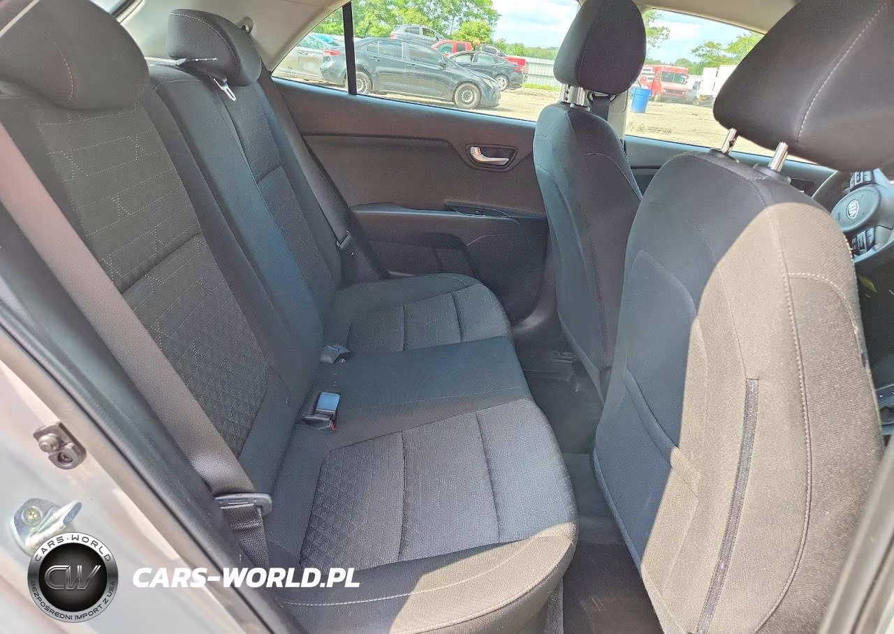 2020 Kia Rio 5-Door S VIN:3KPA25ADXLE312612 - 10