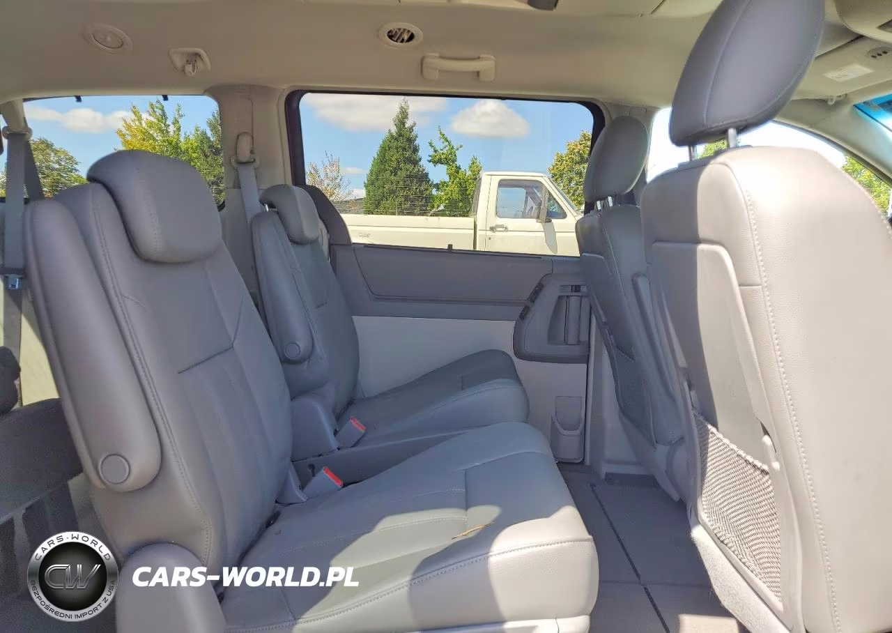 2009 Chrysler Town & Country Touring VIN:2A8HR541X9R509775 - 11