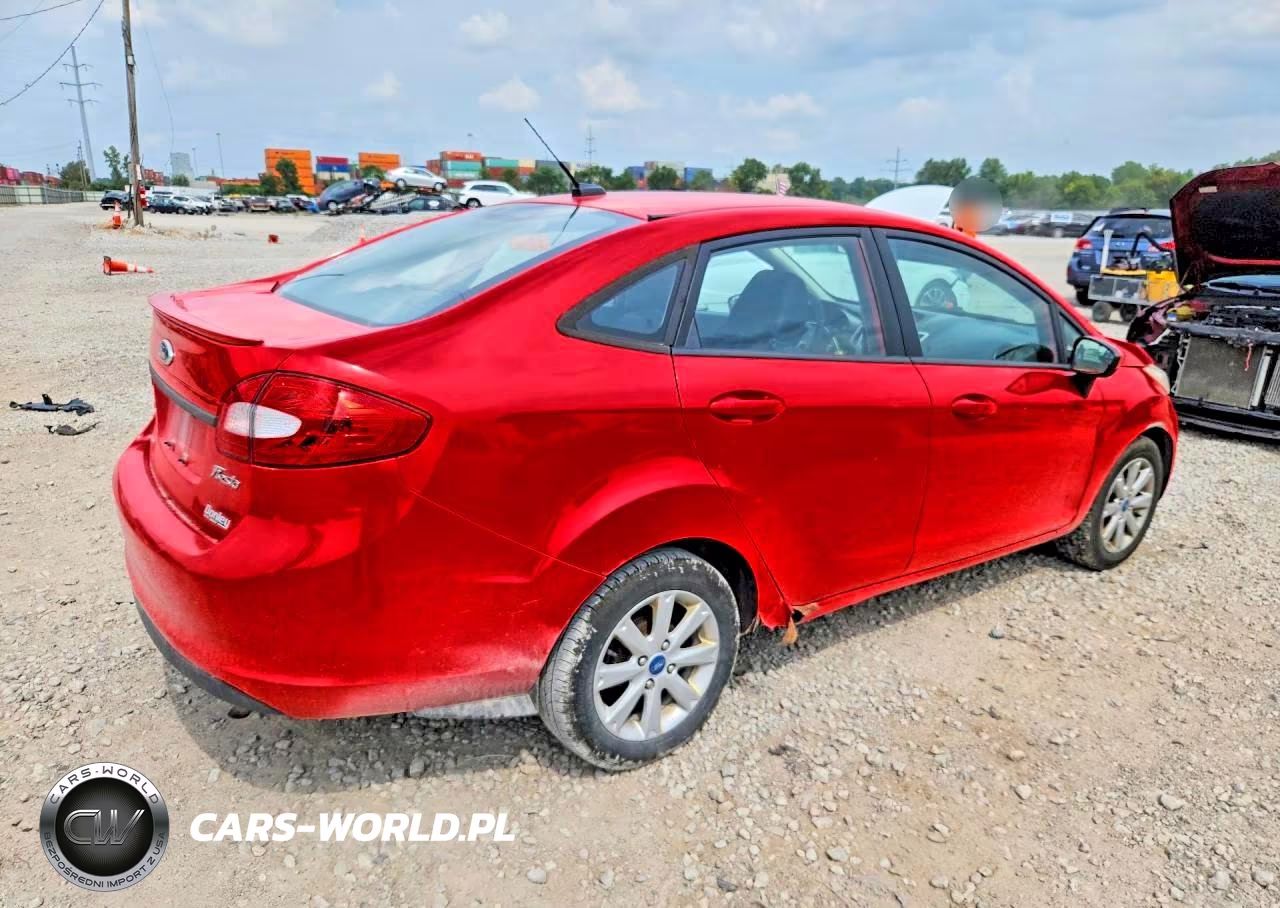 2012 Ford Fiesta Se VIN:3FADP4BJXCM218447 - 3