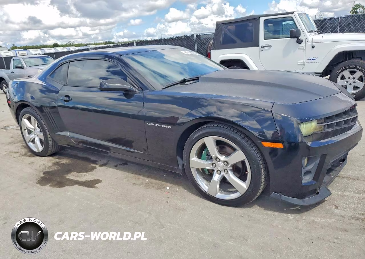 2013 Chevrolet Camaro Ls VIN:2G1FA1E35D9144180 - 4