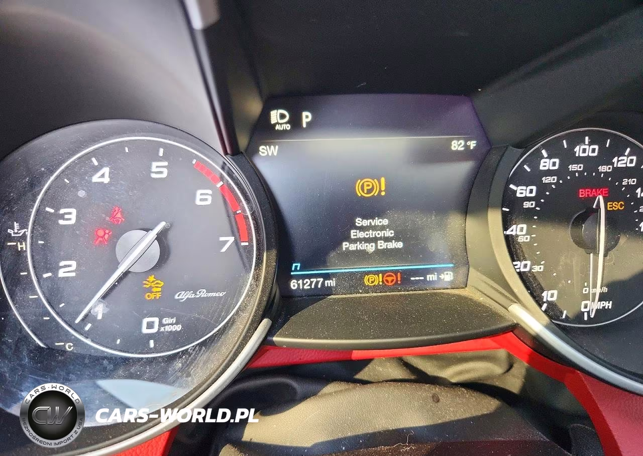 2020 Alfa Romeo Giulia VIN:ZARFAMAN0L7630529 - 9
