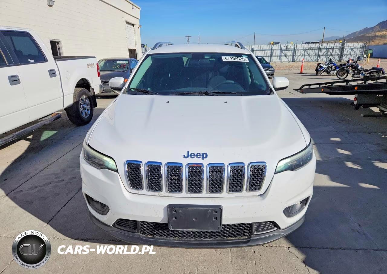 2019 Jeep Cherokee Latitude VIN:1C4PJMCX3KD342856 - 5