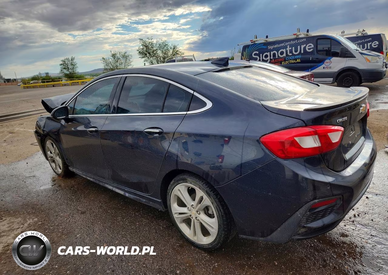 2016 Chevrolet Cruze Premier VIN:1G1BG5SM1G7235910 - 2