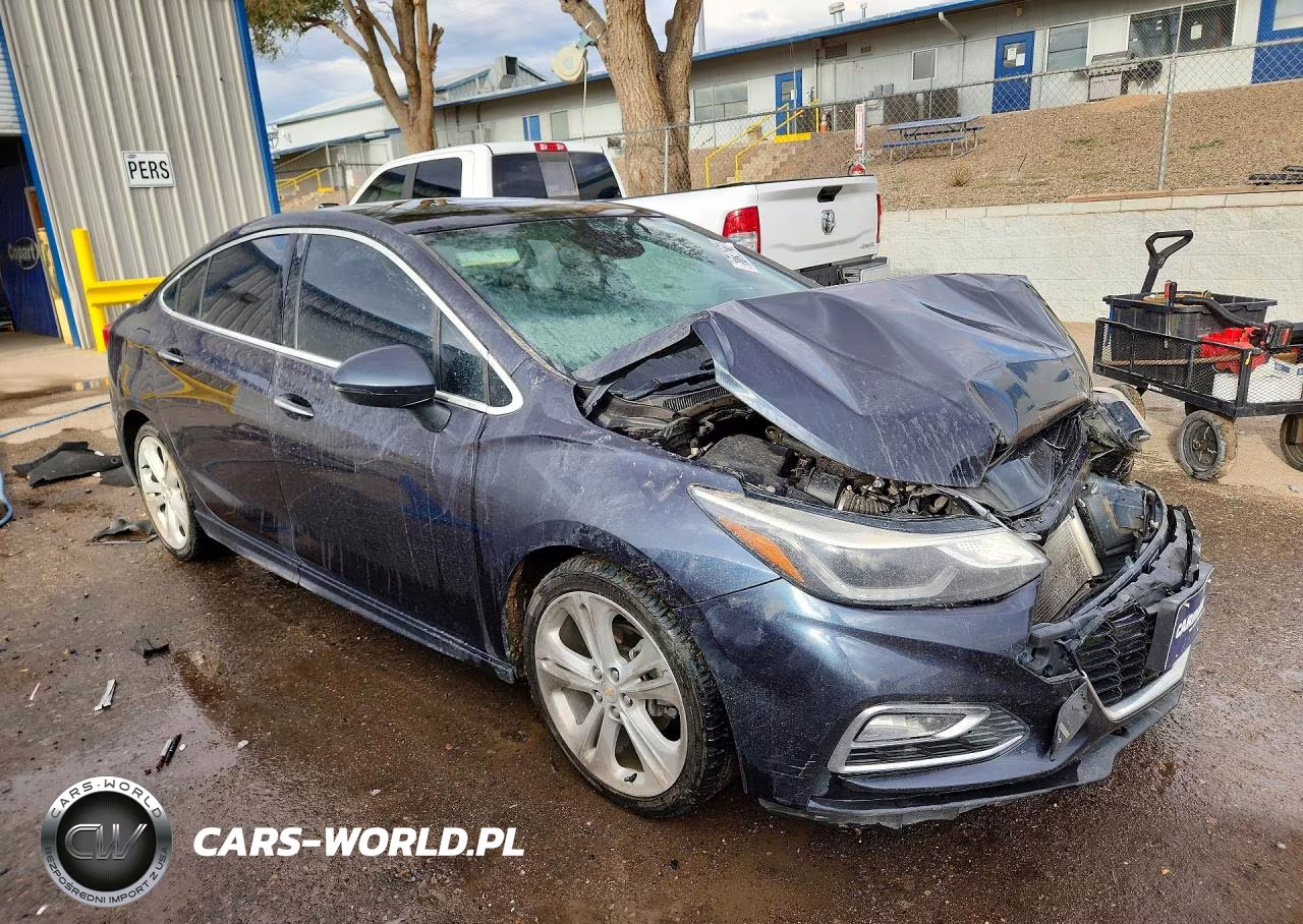 2016 Chevrolet Cruze Premier VIN:1G1BG5SM1G7235910 - 4