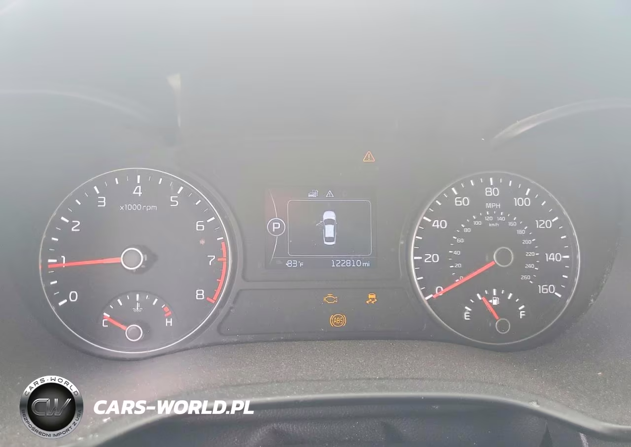 2017 Kia Optima Lx VIN:KNAGT4L39H5173000 - 9