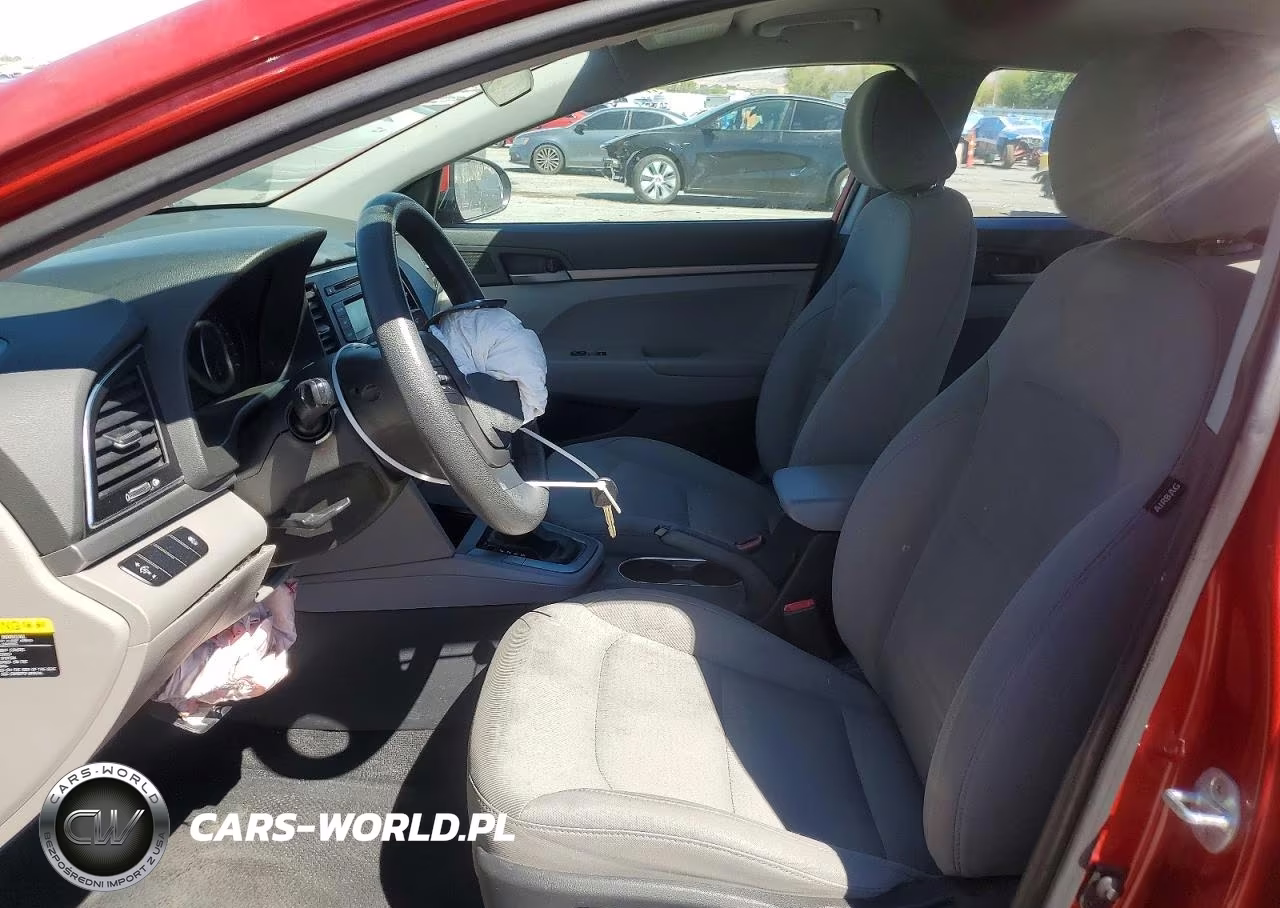 2017 Hyundai Elantra Se VIN:5NPD74LF7HH141134 - 7