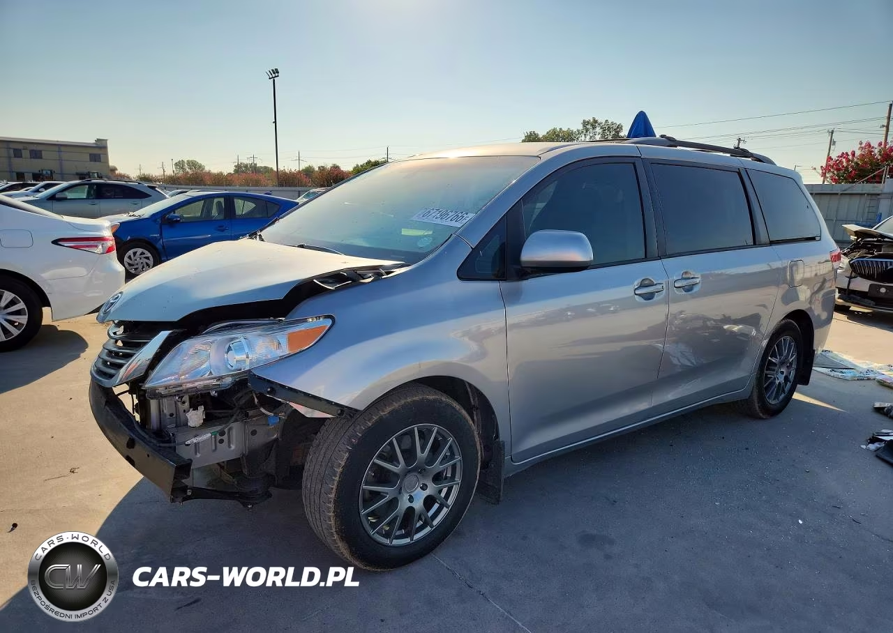 2014 Toyota Sienna Le – zdjęcie 1 z 14