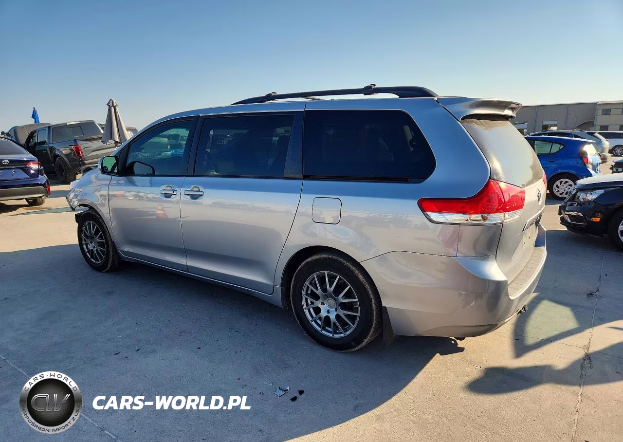 2014 Toyota Sienna Le VIN:5TDKK3DC1ES430875 - 2