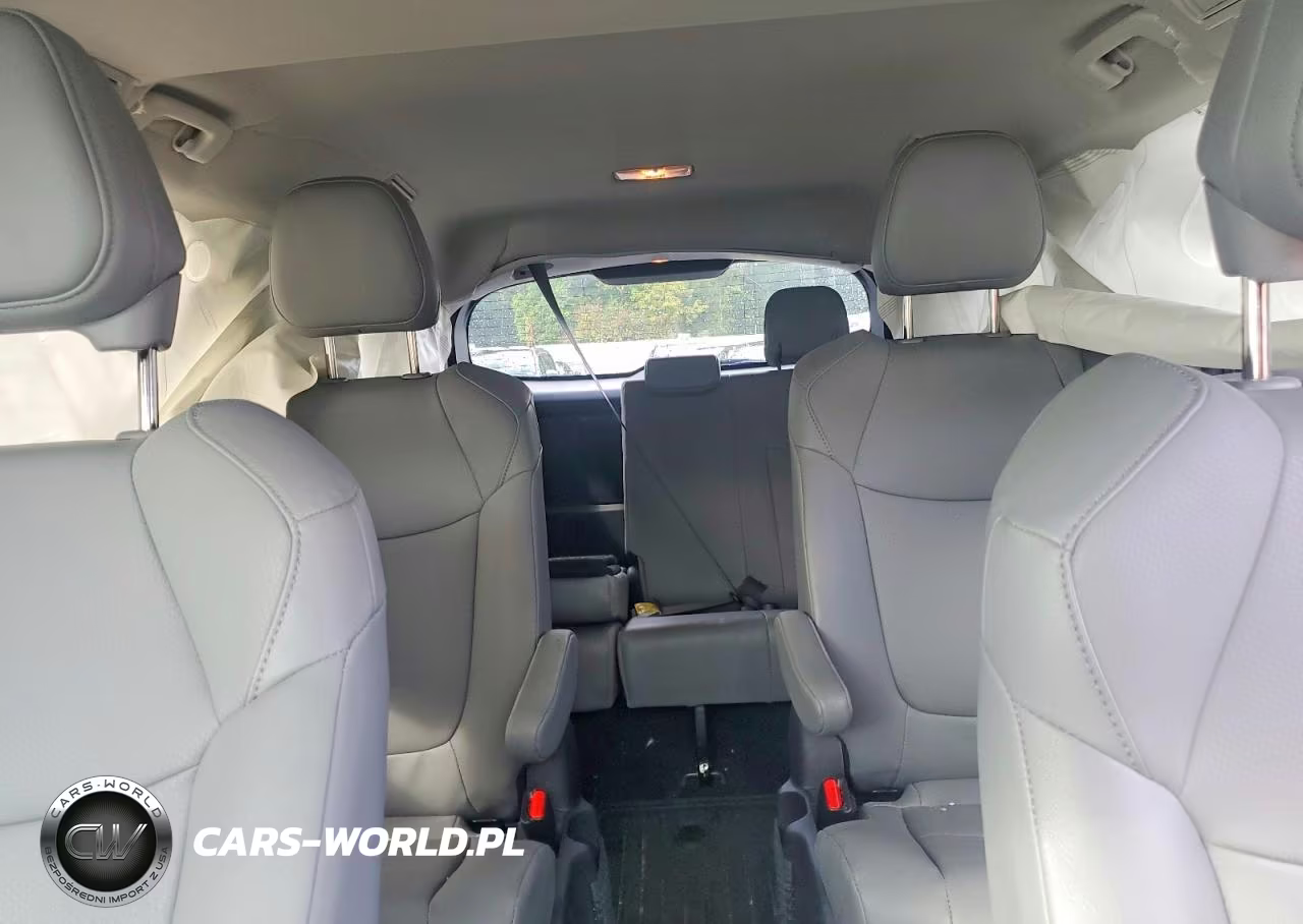2025 Toyota Sienna Xle 7-Passenger VIN:5TDJSKFC4SS200780 - 10