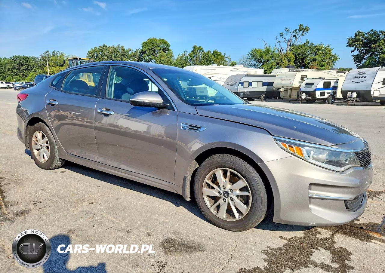 2017 Kia Optima Lx VIN:5XXGT4L31HG135968 - 4