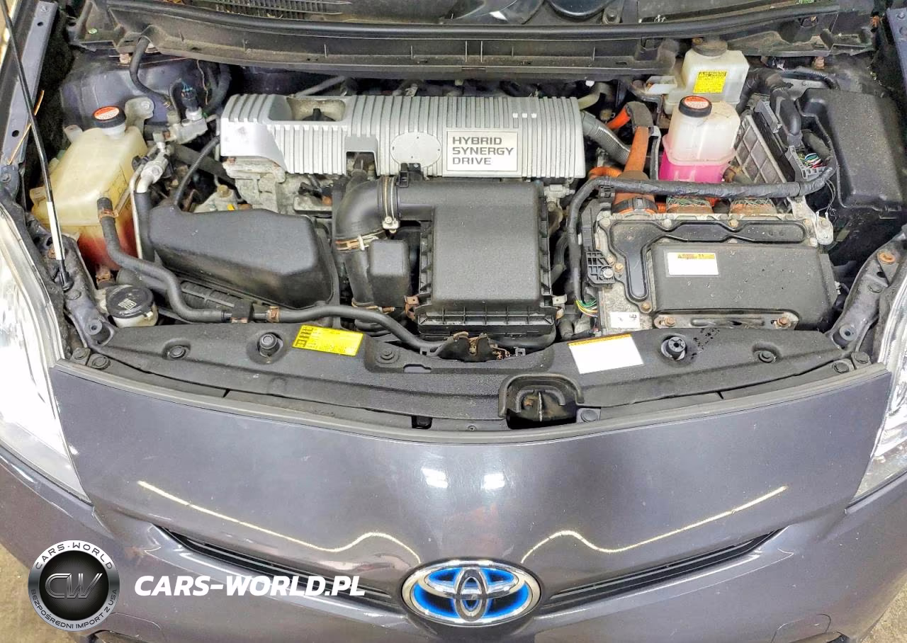 2015 Toyota Prius Two VIN:JTDKN3DU0F0438146 - 11