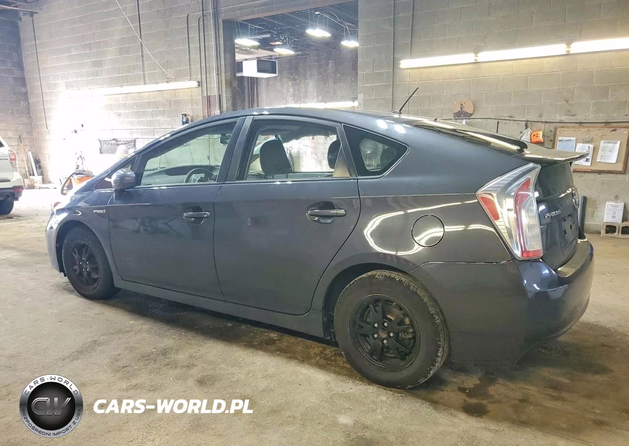 2015 Toyota Prius Two VIN:JTDKN3DU0F0438146 - 2