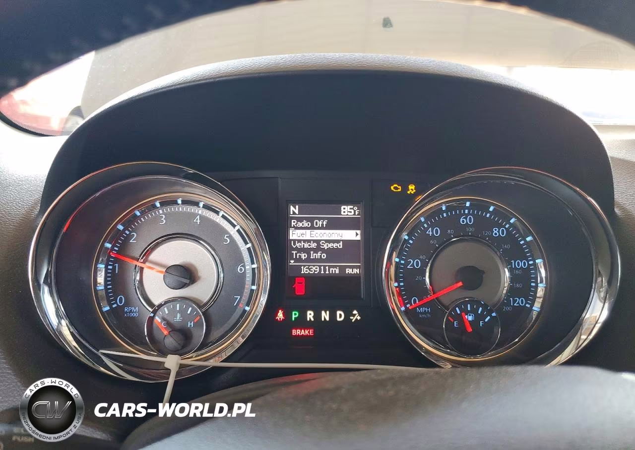 2013 Chrysler Town & Country Touring VIN:2C4RC1BG8DR708393 - 9