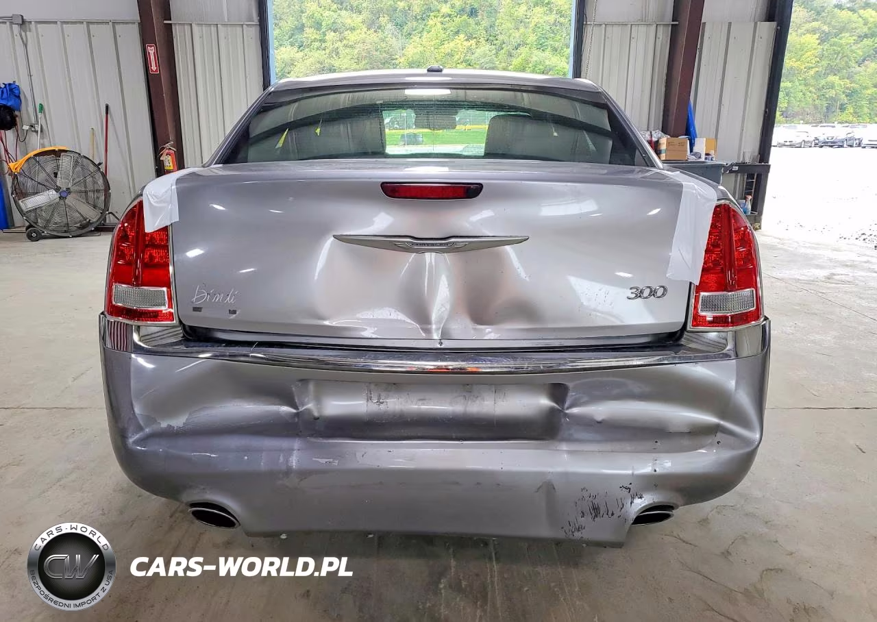 2014 Chrysler 300 VIN:2C3CCAAGXEH375326 - 6