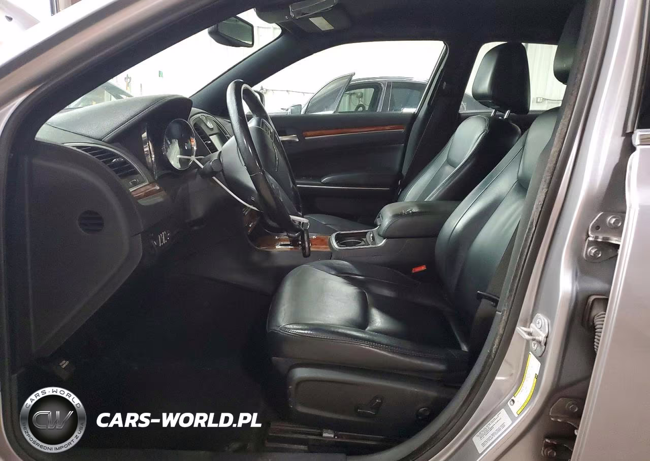 2014 Chrysler 300 VIN:2C3CCAAGXEH375326 - 7