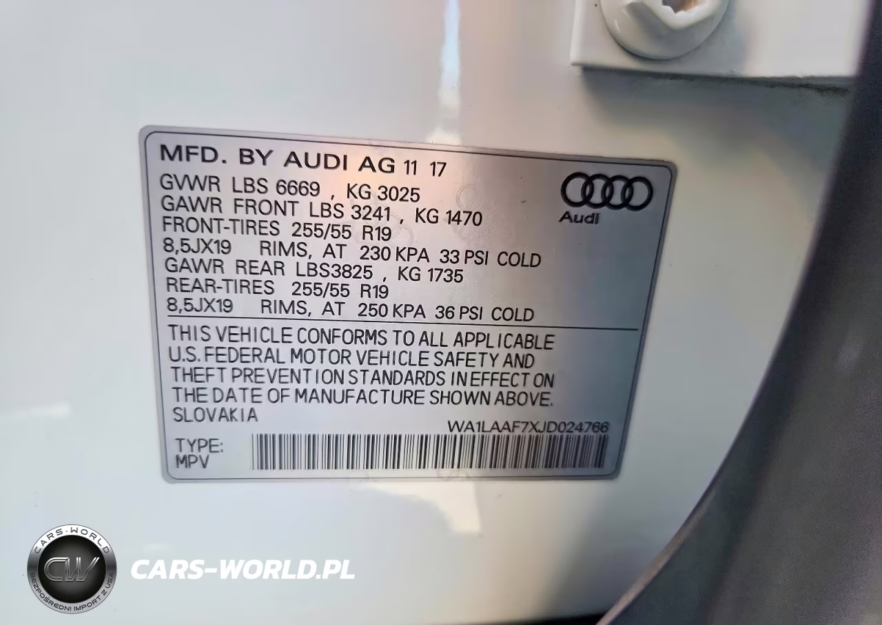 2018 Audi Q7 Premium Plus VIN:WA1LAAF7XJD024766 - 12
