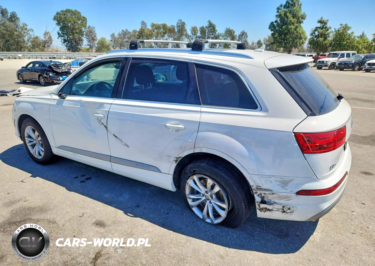 2018 Audi Q7 Premium Plus VIN:WA1LAAF7XJD024766 - 2