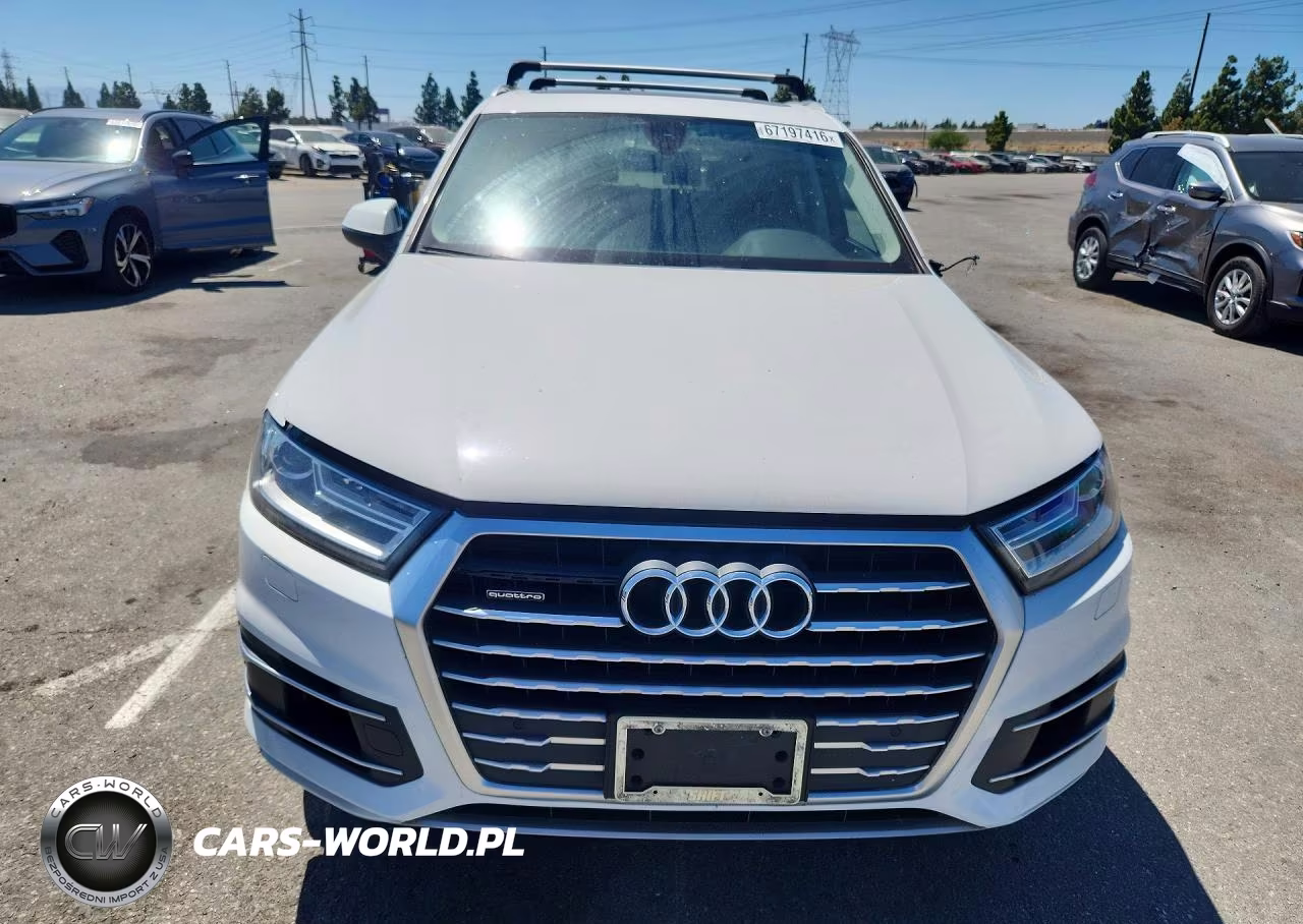 2018 Audi Q7 Premium Plus VIN:WA1LAAF7XJD024766 - 5
