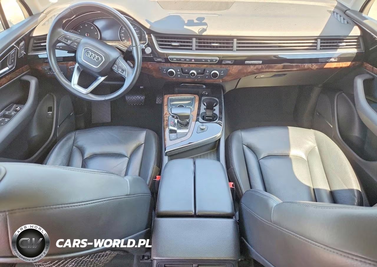 2018 Audi Q7 Premium Plus VIN:WA1LAAF7XJD024766 - 8