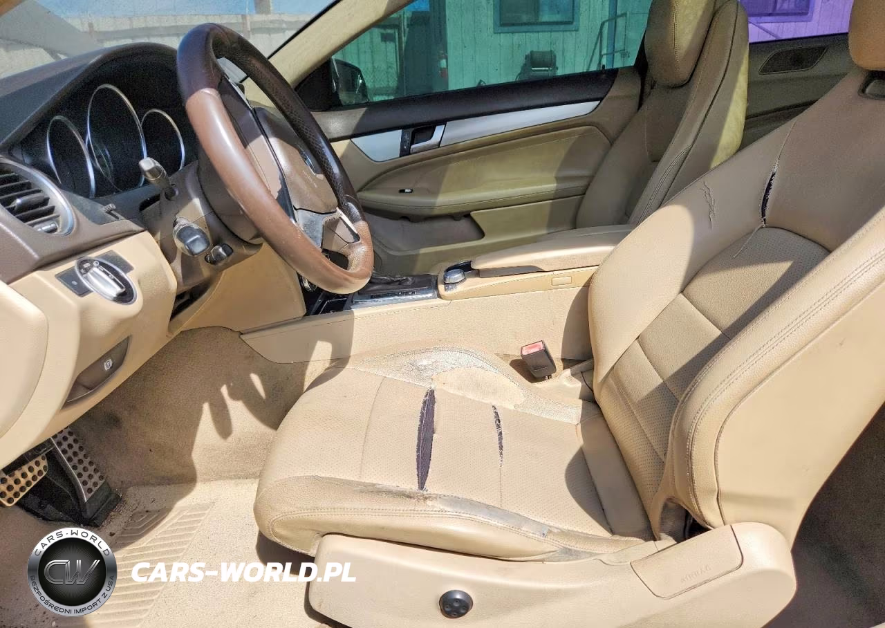 2012 Mercedes-Benz C 350 VIN:WDDGJ5HB5CF936542 - 7