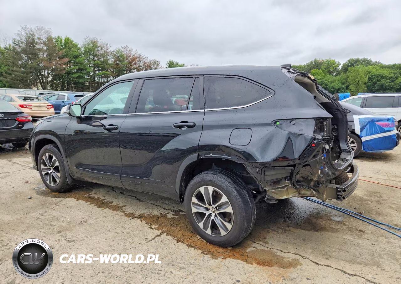 2023 Toyota Highlander Xle VIN:5TDKDRBH2PS041581 - 2