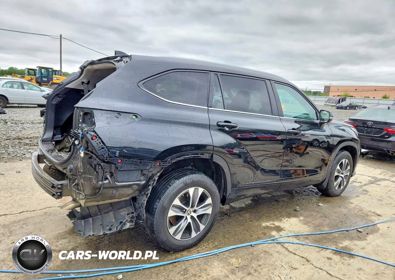2023 Toyota Highlander Xle VIN:5TDKDRBH2PS041581 - 3