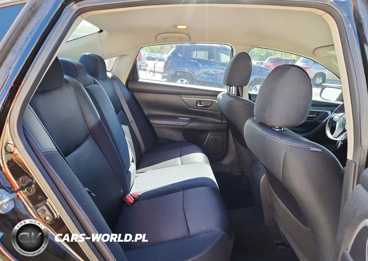 2017 Nissan Altima 2.5 Sr VIN:1N4AL3APXHC248877 - 10