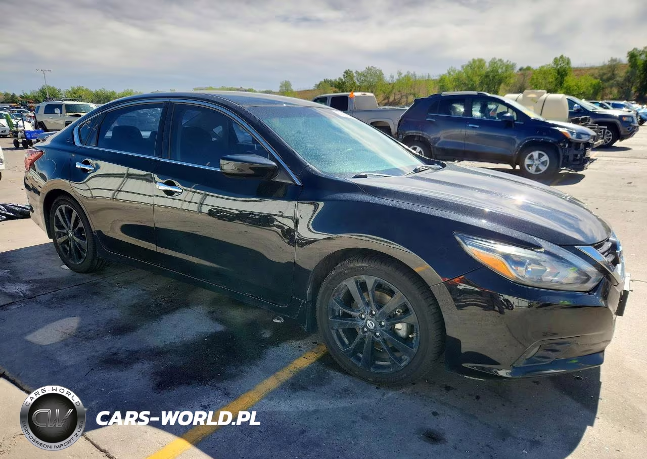 2017 Nissan Altima 2.5 Sr VIN:1N4AL3APXHC248877 - 4