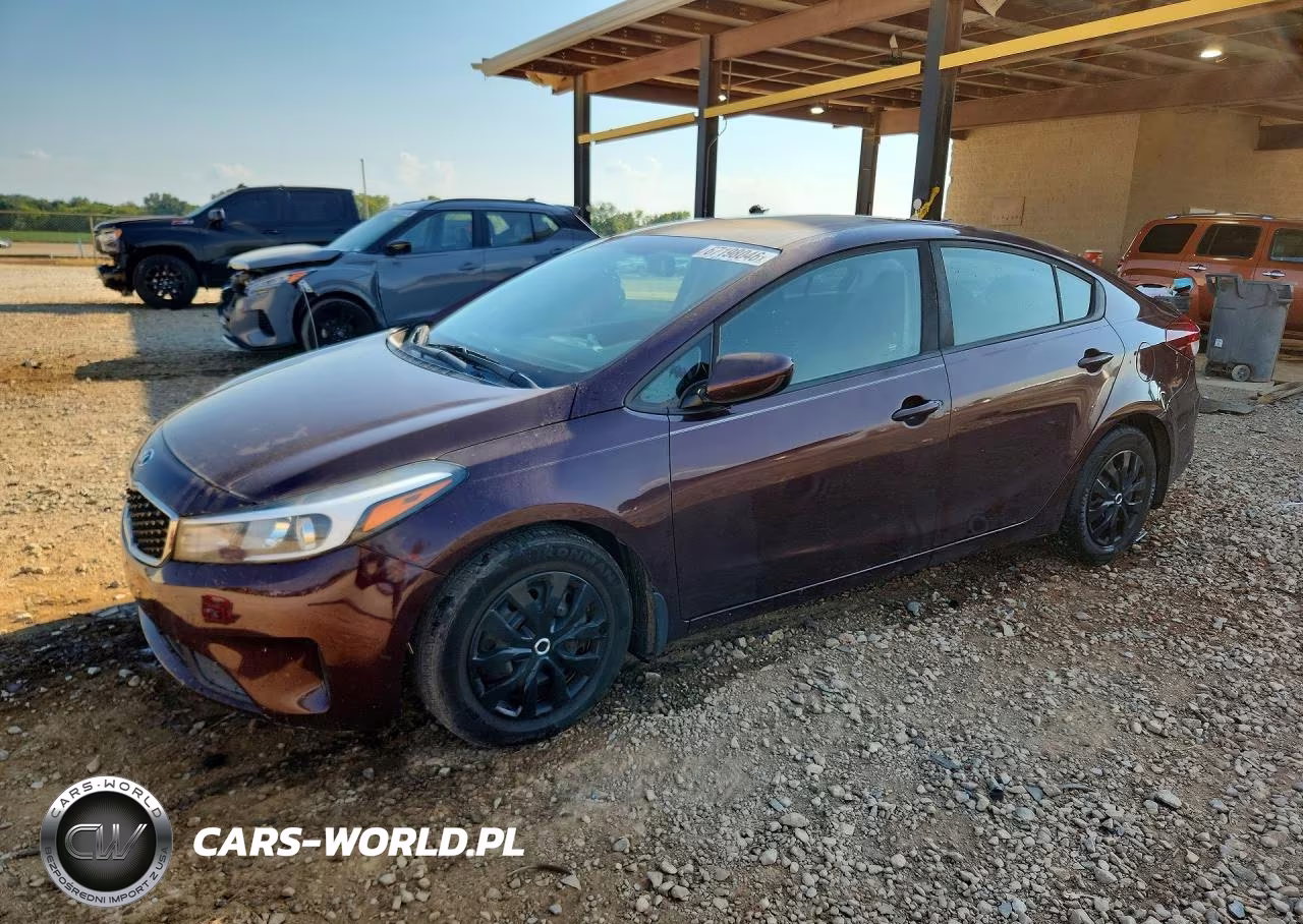 2017 Kia Forte Lx VIN:3KPFK4A7XHE137019 - 1