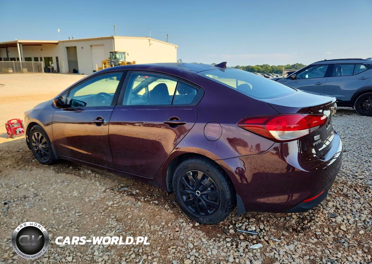2017 Kia Forte Lx VIN:3KPFK4A7XHE137019 - 2