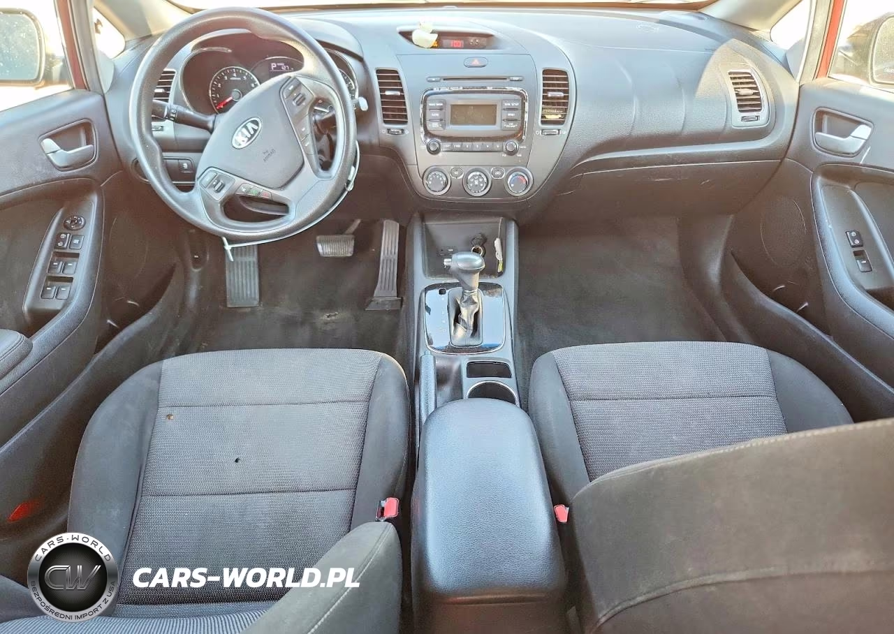 2017 Kia Forte Lx VIN:3KPFK4A7XHE137019 - 8