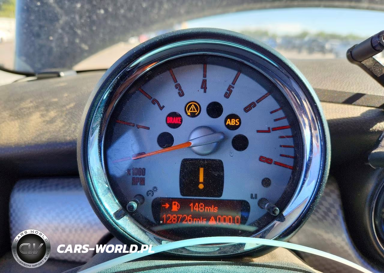 2009 Mini Cooper S VIN:WMWMF73589TT96560 - 9
