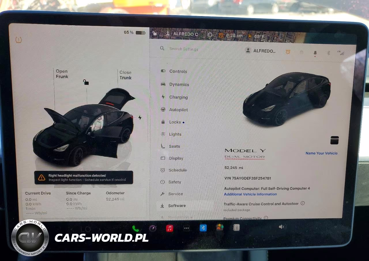 2025 Tesla Model Y VIN:7SAYGDEF3SF254781 - 9