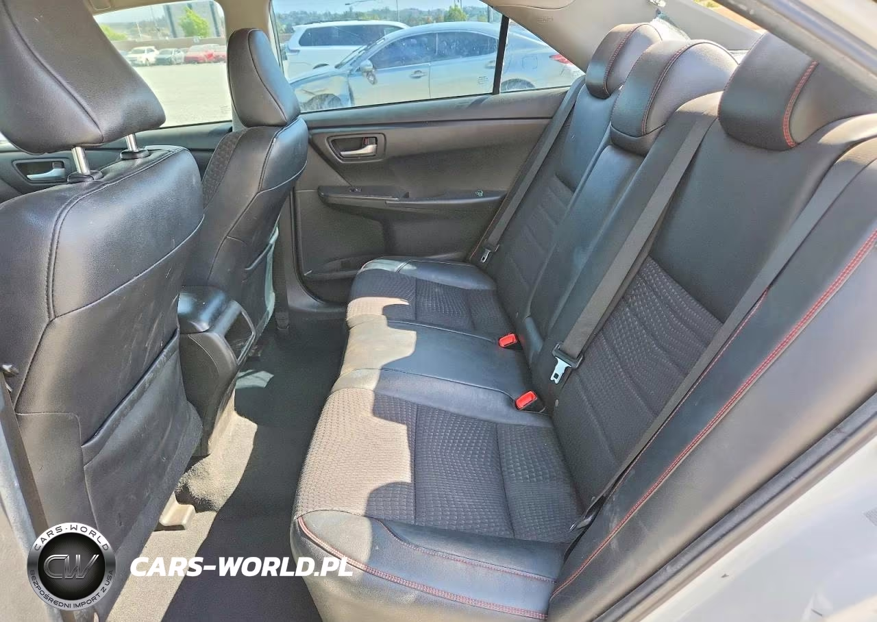 2015 Toyota Camry Se VIN:4T1BF1FK0FU494590 - 10