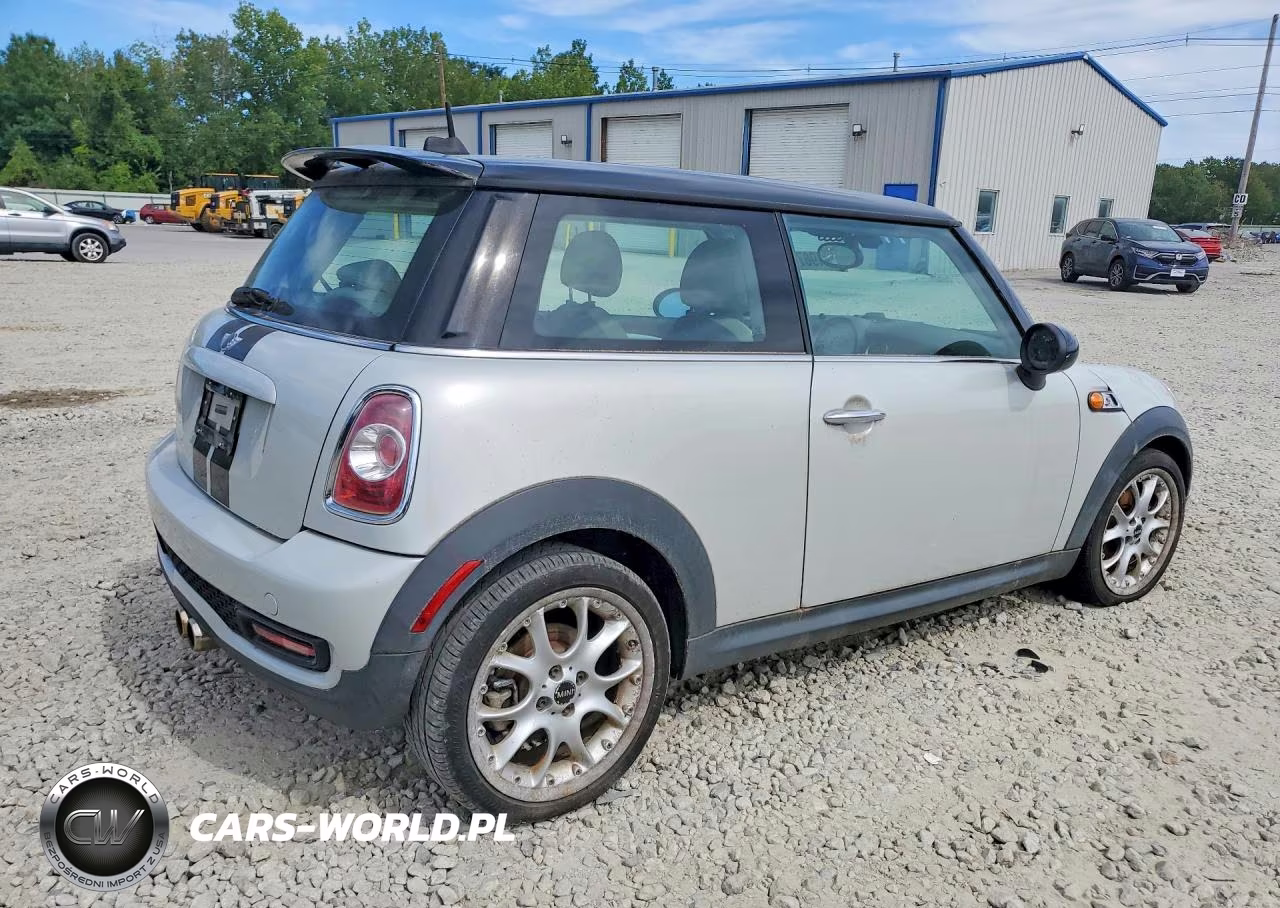 2011 Mini Cooper S VIN:WMWSV3C54BTY21023 - 3