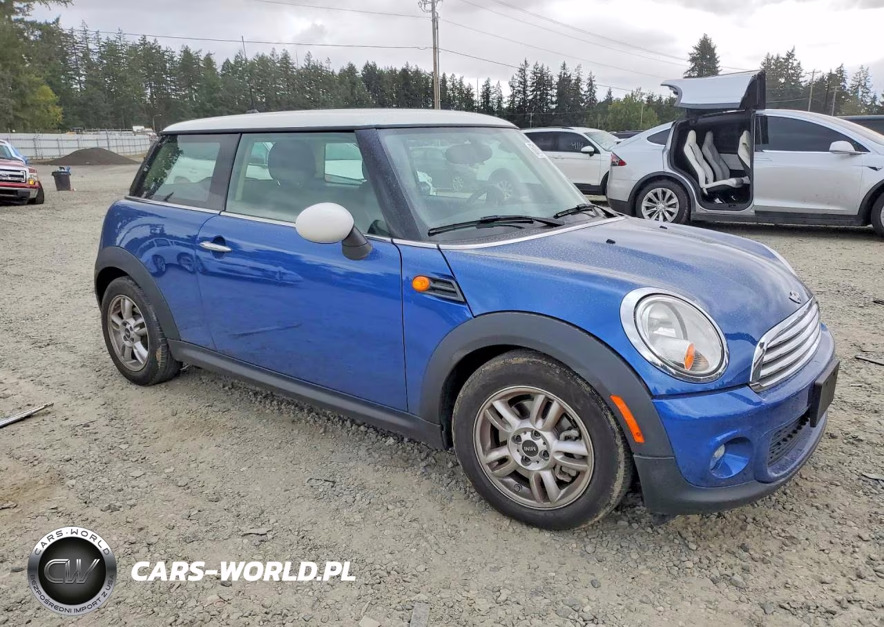 2013 Mini Cooper VIN:WMWSU3C58DT682486 - 4