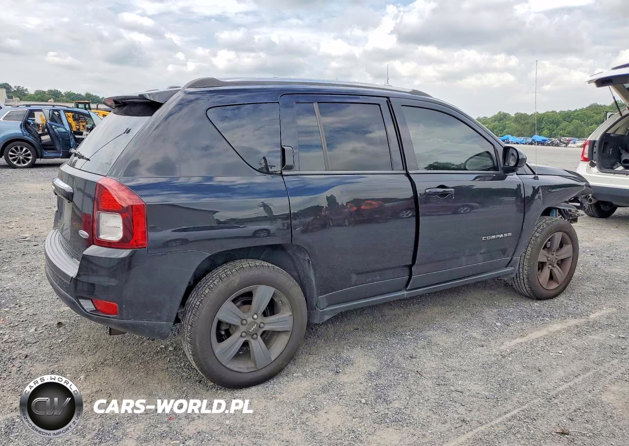 2014 Jeep Compass Latitude VIN:1C4NJDEBXED734889 - 3