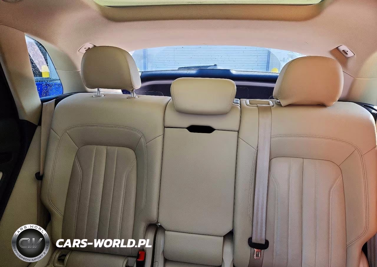 2018 Audi Q5 Premium Plus VIN:WA1BNAFY6J2234429 - 10