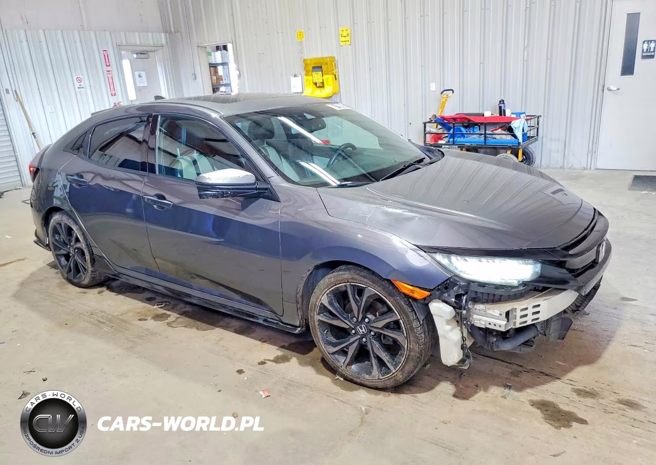 2018 Honda Civic Sport Touring VIN:SHHFK7H90JU214519 - 4