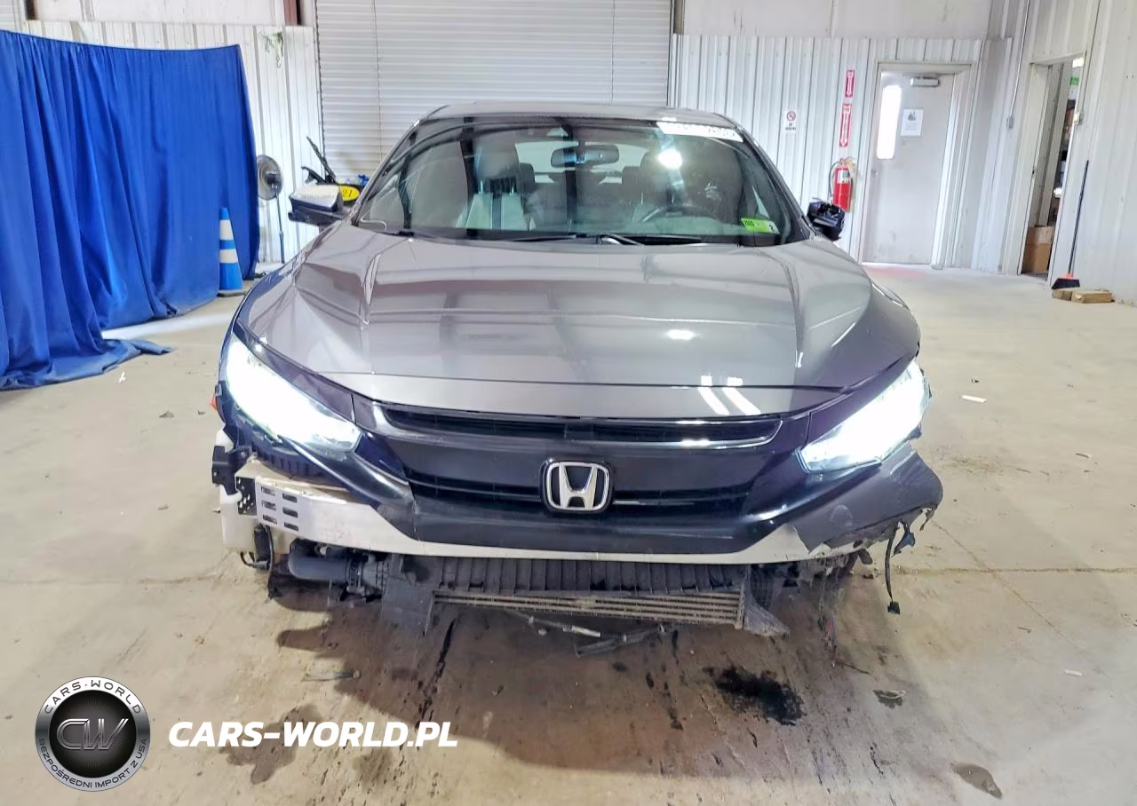 2018 Honda Civic Sport Touring VIN:SHHFK7H90JU214519 - 5