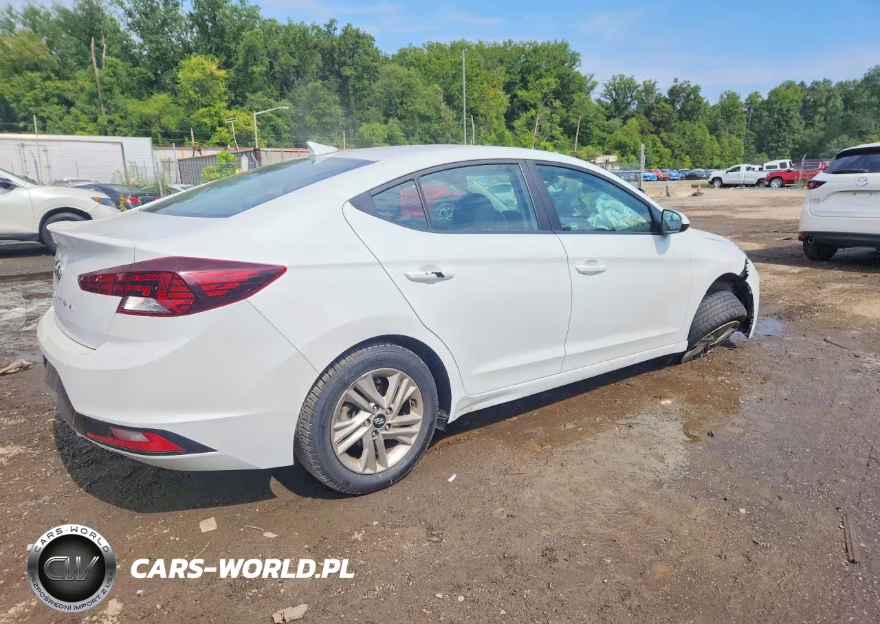 2020 Hyundai Elantra Sel VIN:5NPD84LF1LH523746 - 3