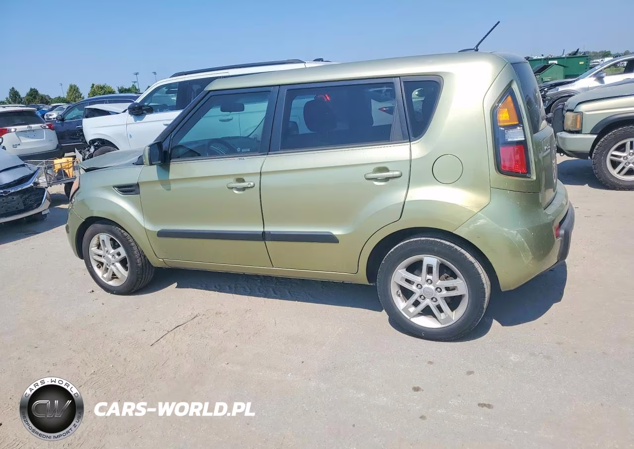 2011 Kia Soul + VIN:KNDJT2A26B7241000 - 2
