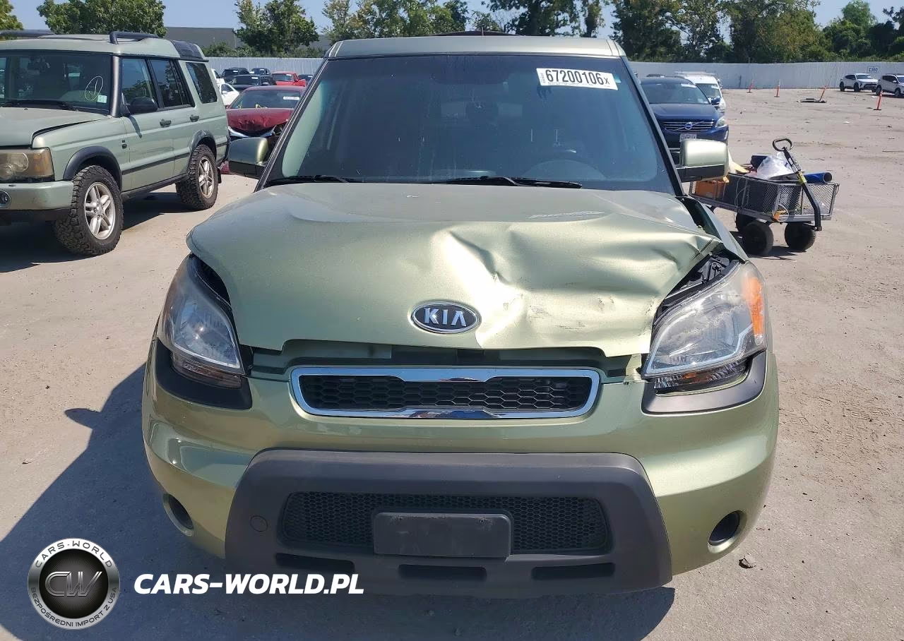 2011 Kia Soul + VIN:KNDJT2A26B7241000 - 5