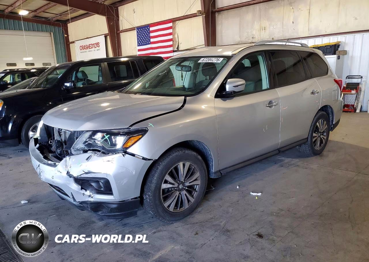 2018 Nissan Pathfinder Sv