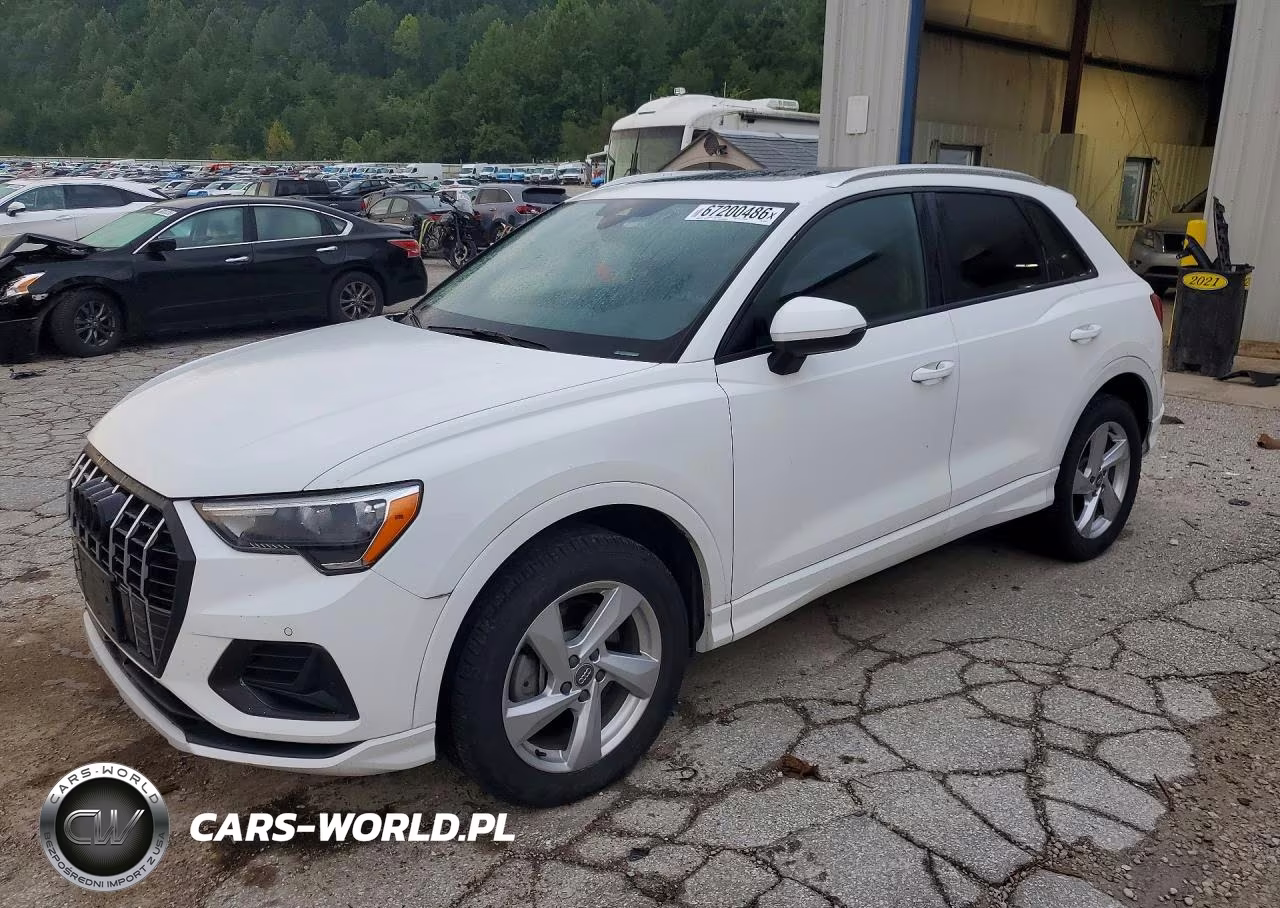2020 Audi Q3 Premium VIN:WA1AECF31L1082452 - 1