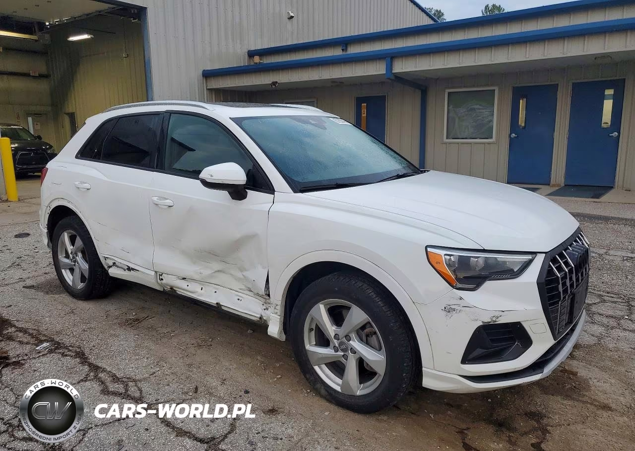 2020 Audi Q3 Premium VIN:WA1AECF31L1082452 - 4