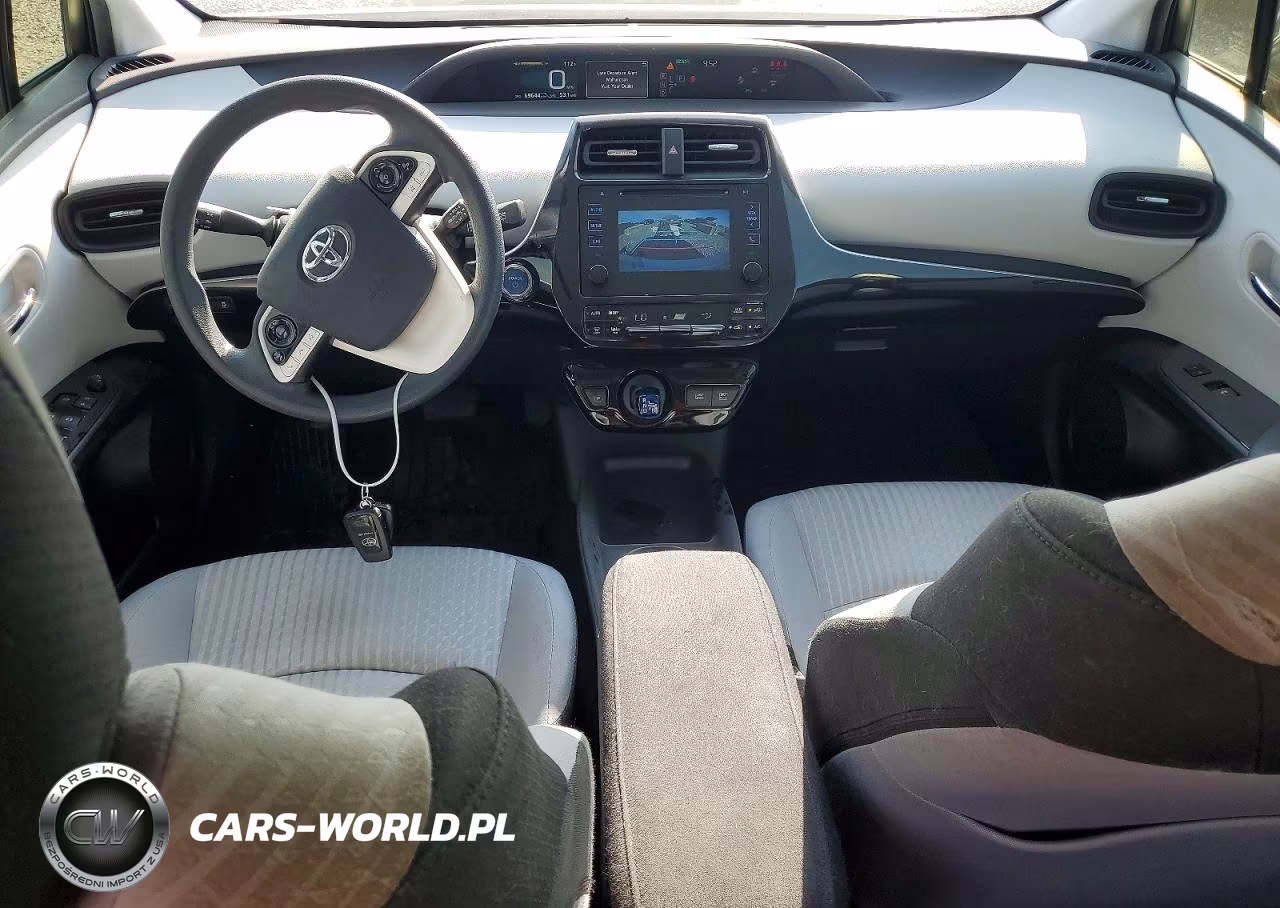 2018 Toyota Prius Two VIN:JTDKBRFU3J3058542 - 8